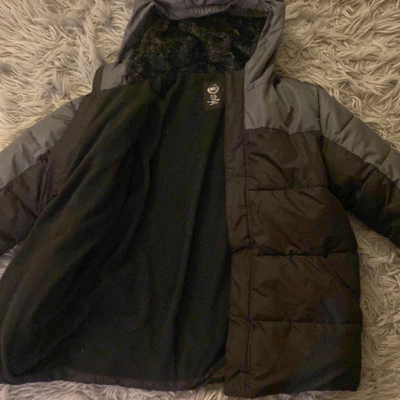 Puffer jacket - Picture 2 of 3